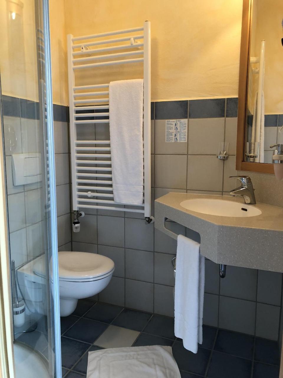 Landgasthof Schmidbaur Donauworth Bagian luar foto
